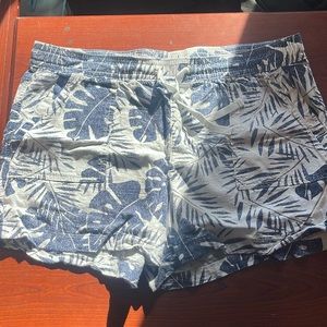 Gently used Nautica xxl women’s shorts